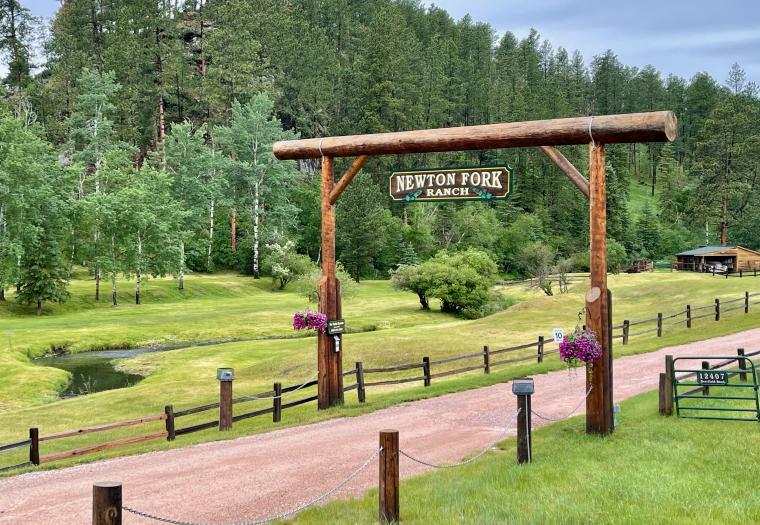 Embrace Nature's Serenity - Cabin Escapes at Newton Fork Ranch